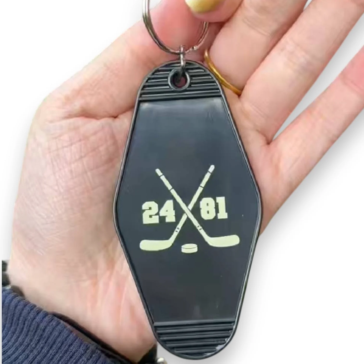 I'm Coming To The Cottage Keychain - Image 2