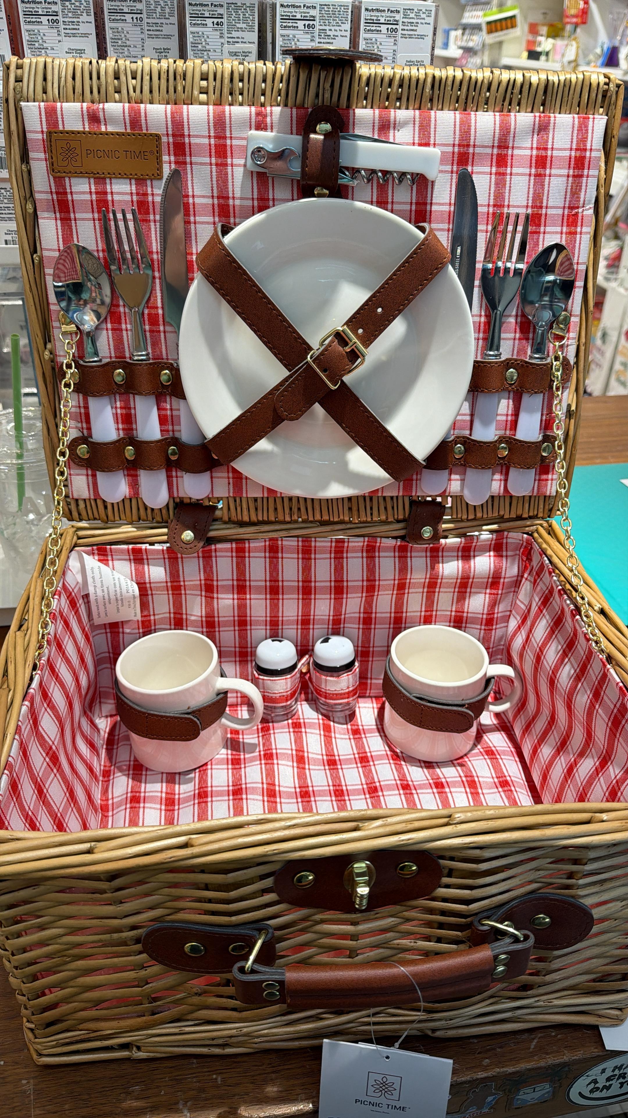 Picnic Basket - Image 3